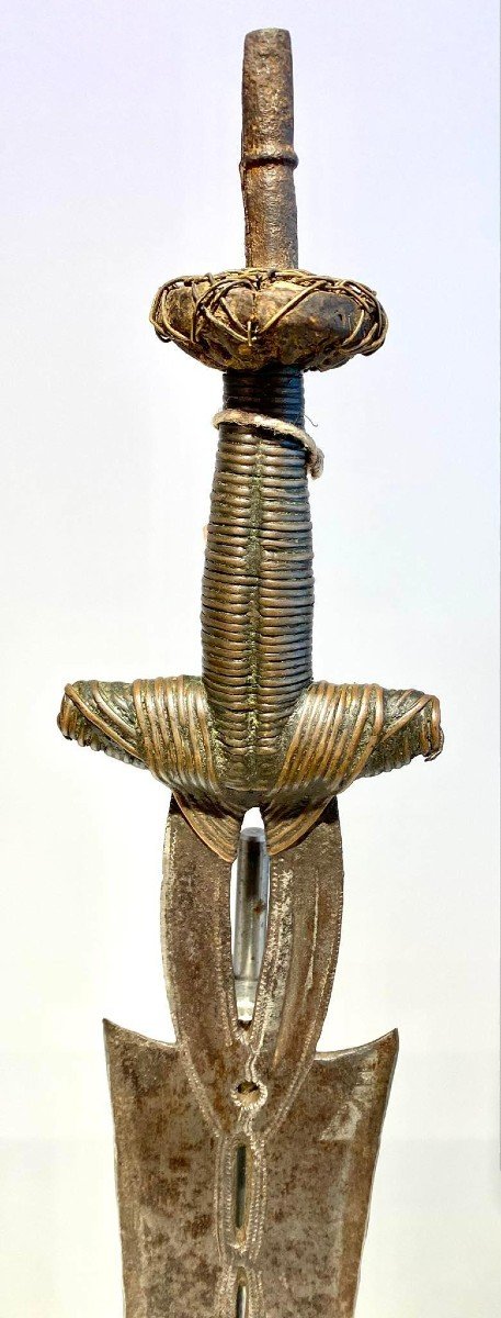 Ancien Et Exceptionnel Couteau De La Tribu Yakoma/ngbandi Dr Congo  Ubangi - Afrique - Ca 1900-photo-3