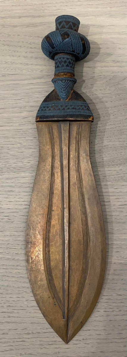 Ancienne Et Exceptionnelle épée Courte De La Tribu Kuba Bushoong Dr Congo Afrique Ca 1900-1930