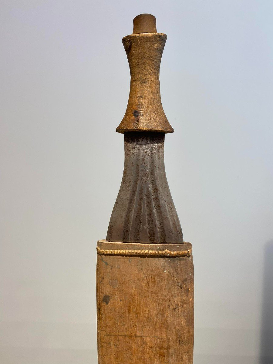 Ancient And Exceptional Short Sword From The Pre-bembe Boyo Buyu Basikasingo Tribe Dr Congo-photo-3