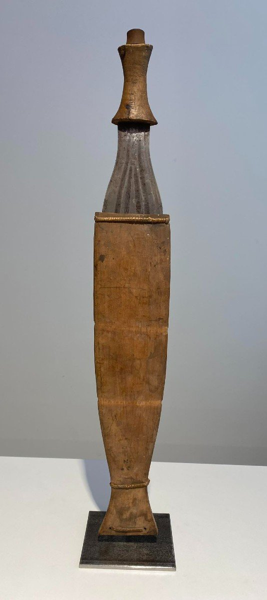 Ancient And Exceptional Short Sword From The Pre-bembe Boyo Buyu Basikasingo Tribe Dr Congo