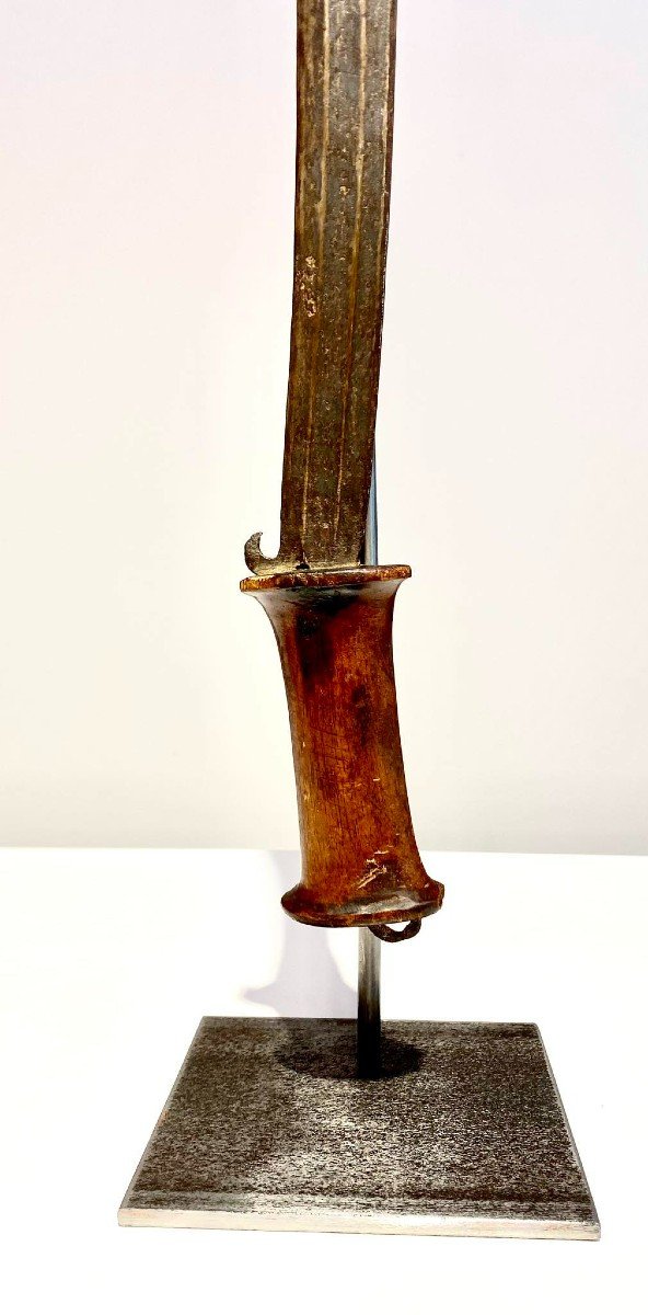 Old Exceptional Throwing Knife From The Gbaya Njem Tribe Ca1880 Central Central Africa Congo-photo-3