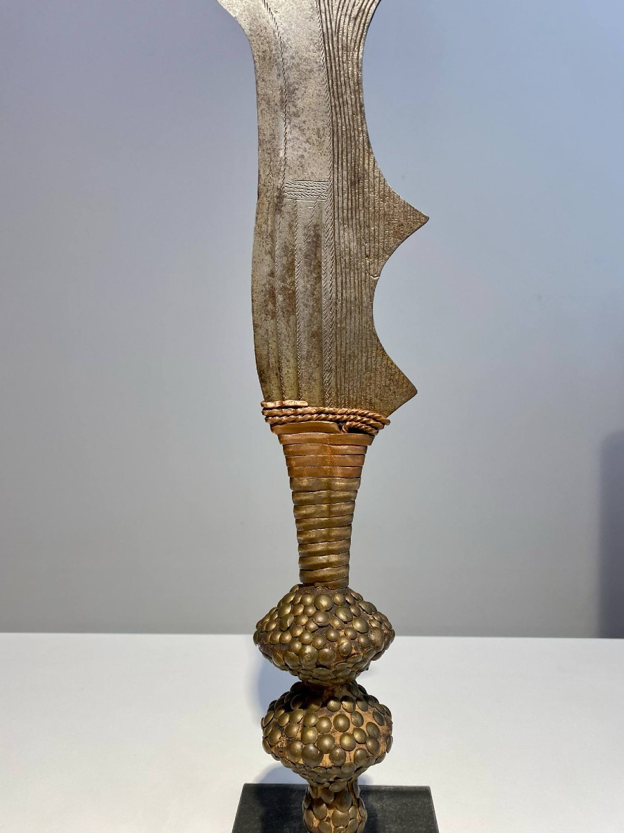 Ancien Exceptionnel Rare Couteau Ngulu De La Tribu Ngombe Doko Ngbaka Dr Congo Afrique Ca 1900-photo-2