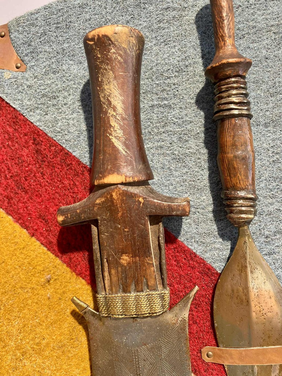 4 épées Fang Courtes Anciennes Ntsakh Ou Fa Peuple Fang Gabon Art Africain Congo 19ème Siècle-photo-4