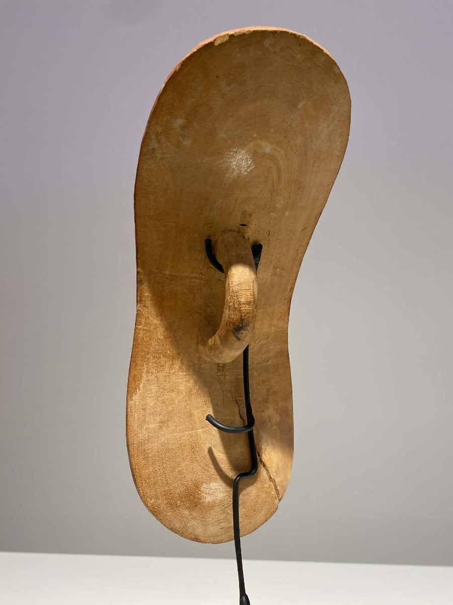 Tutsi Shield - Rwanda - African Art - Late 19th - Early 20th Century - Congo - Burundi-photo-1