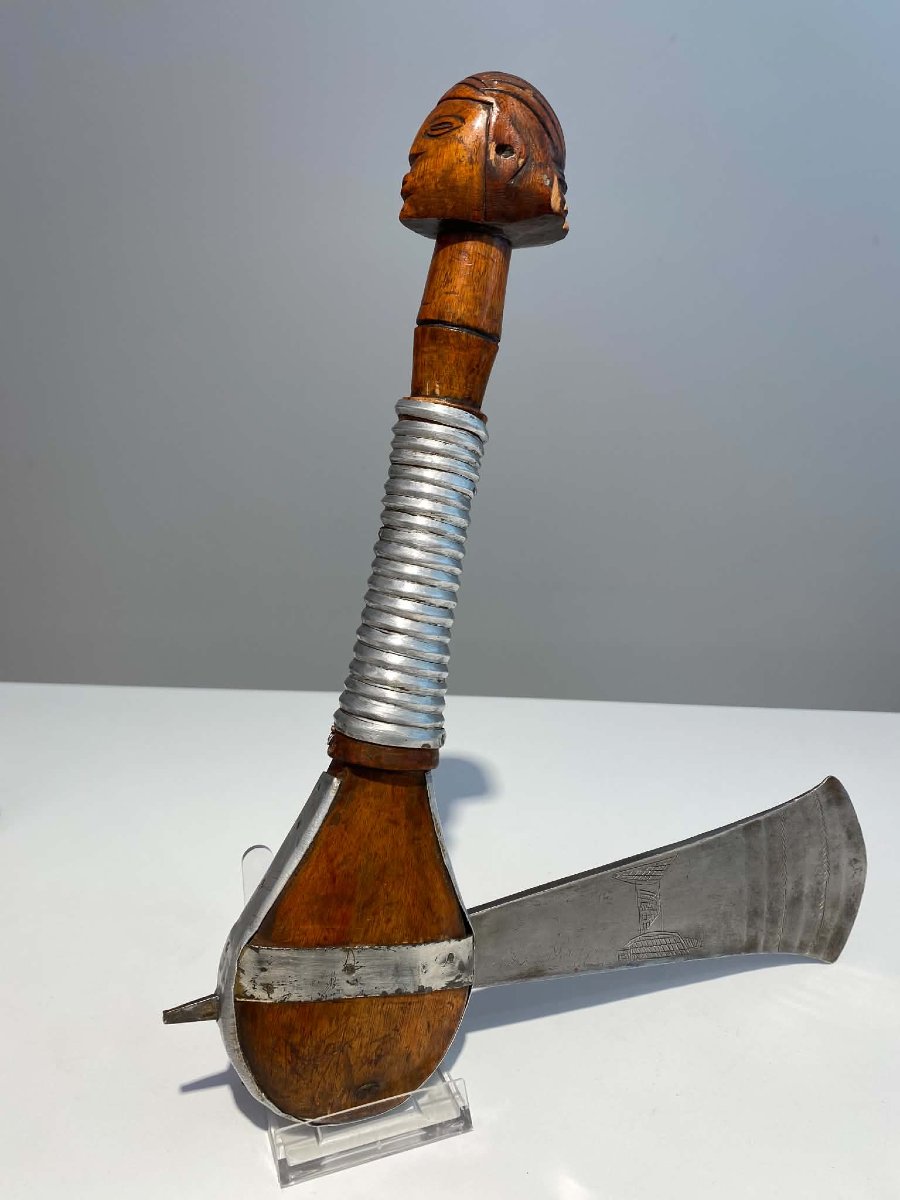 Ancienne  Hache Luba Shankadi - Dr Congo - Qualité Muséale - 1920