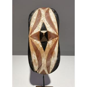 Tutsi Shield - Rwanda - African Art - Late 19th - Early 20th Century - Congo - Burundi