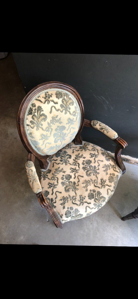 Pair Of Cabriolet Armchairs With Medallions, Louis XVI Period-photo-2