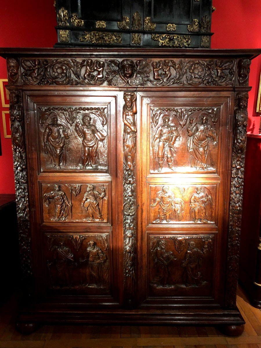 Rare Cabinet Of Sumène Representing The Twelve Apostles