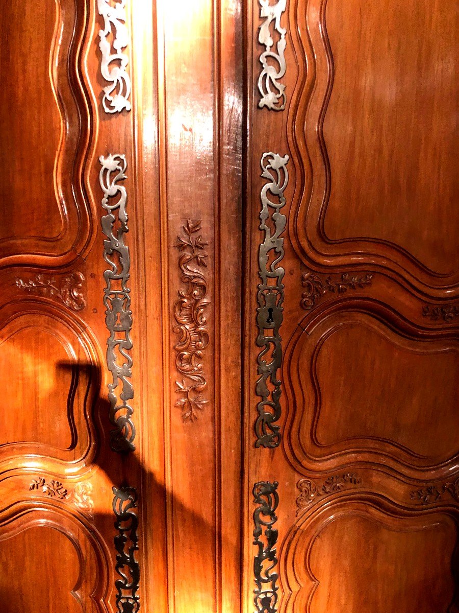 Armoire De Mariage Arlésienne Galbée d'époque Louis XV -photo-3