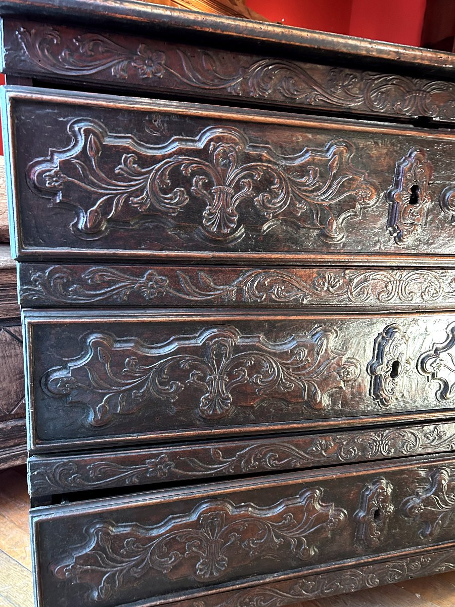 Italian Chest Of Drawers-photo-2