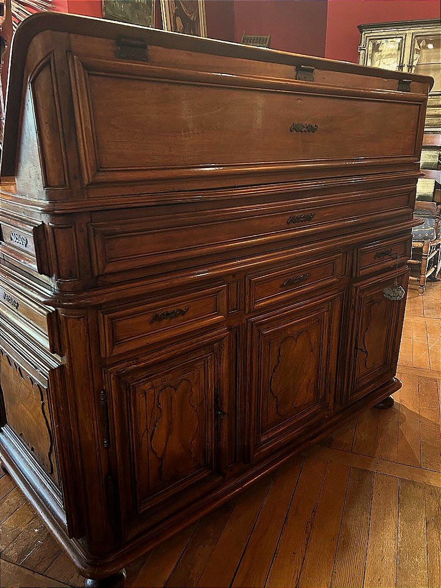 Middle Office Or Money Changer's Office-photo-7