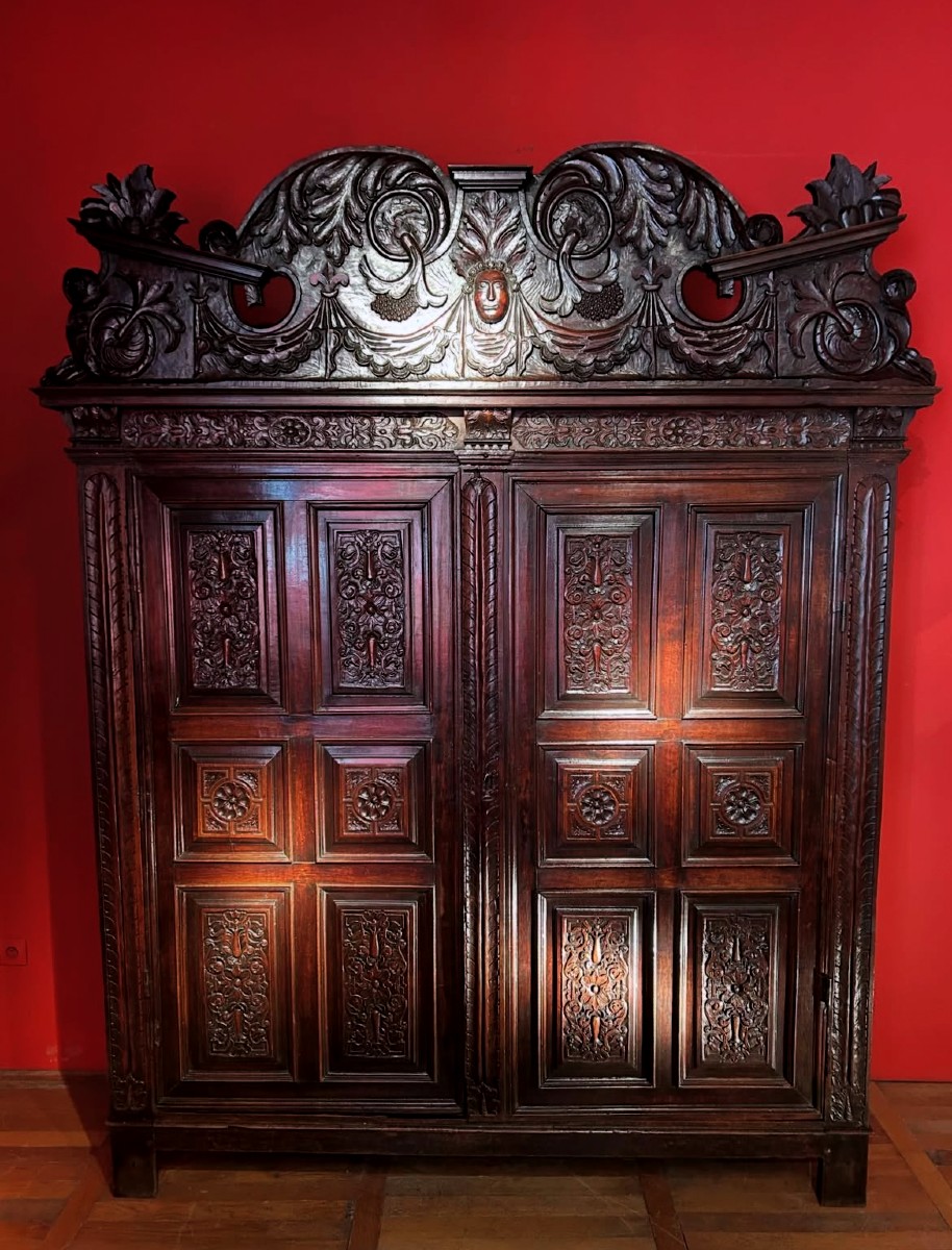 Sumène Wardrobe 17th Century