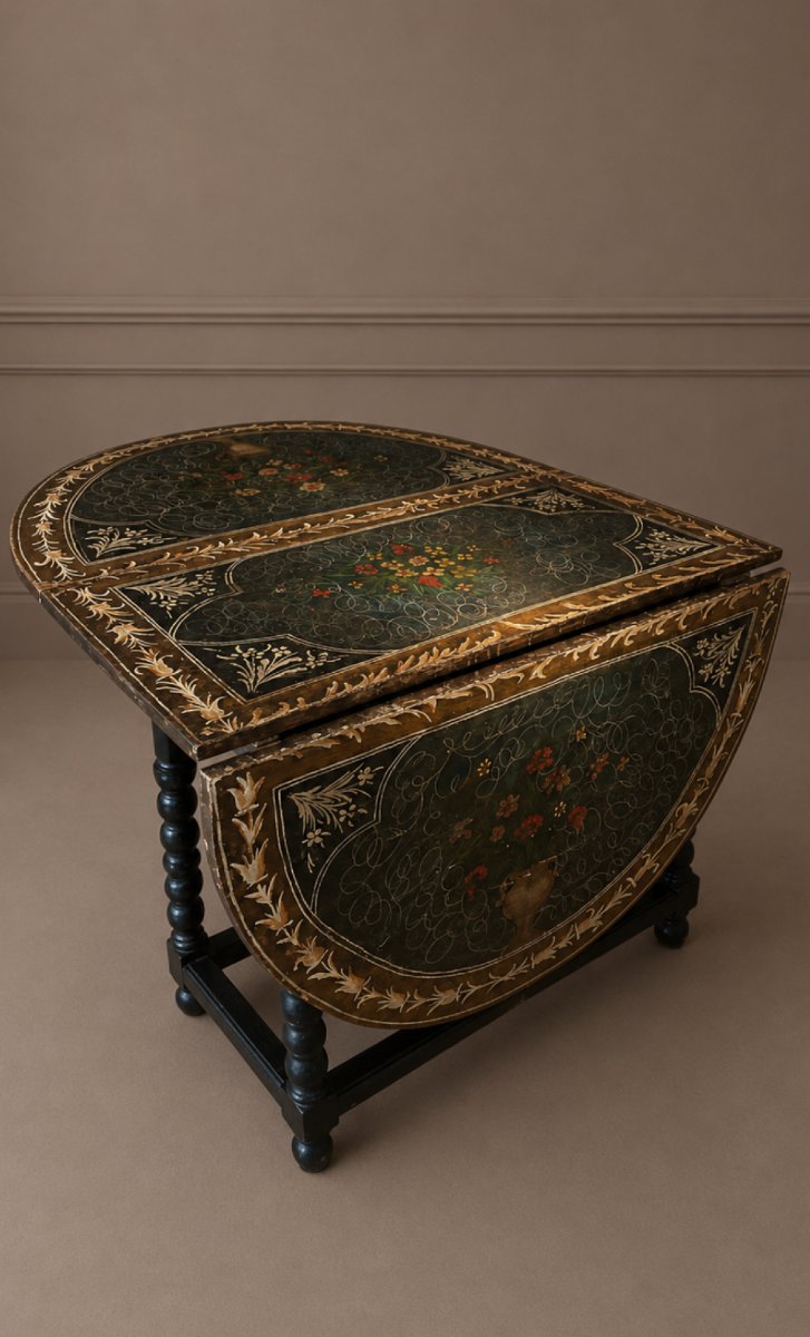 Gateleg Table-photo-2