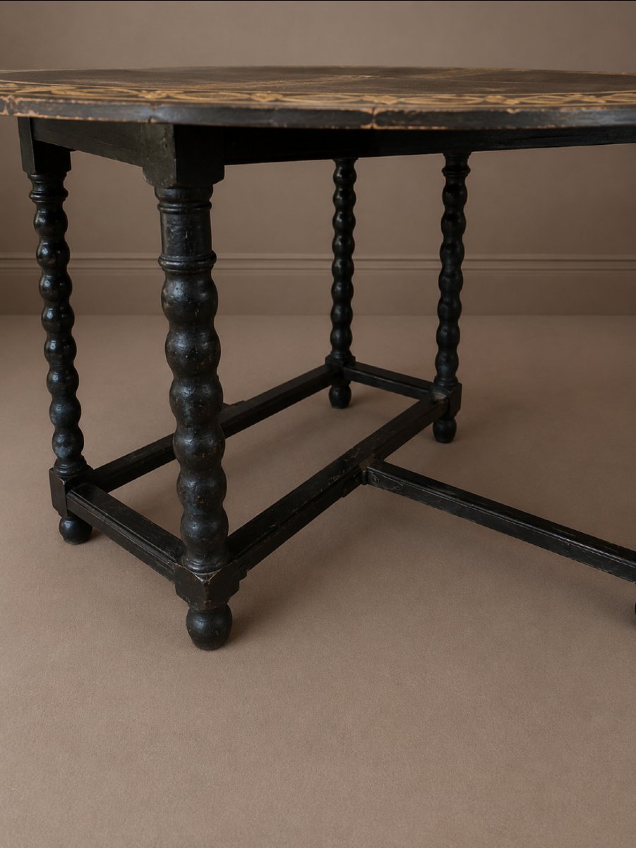Gateleg Table-photo-5