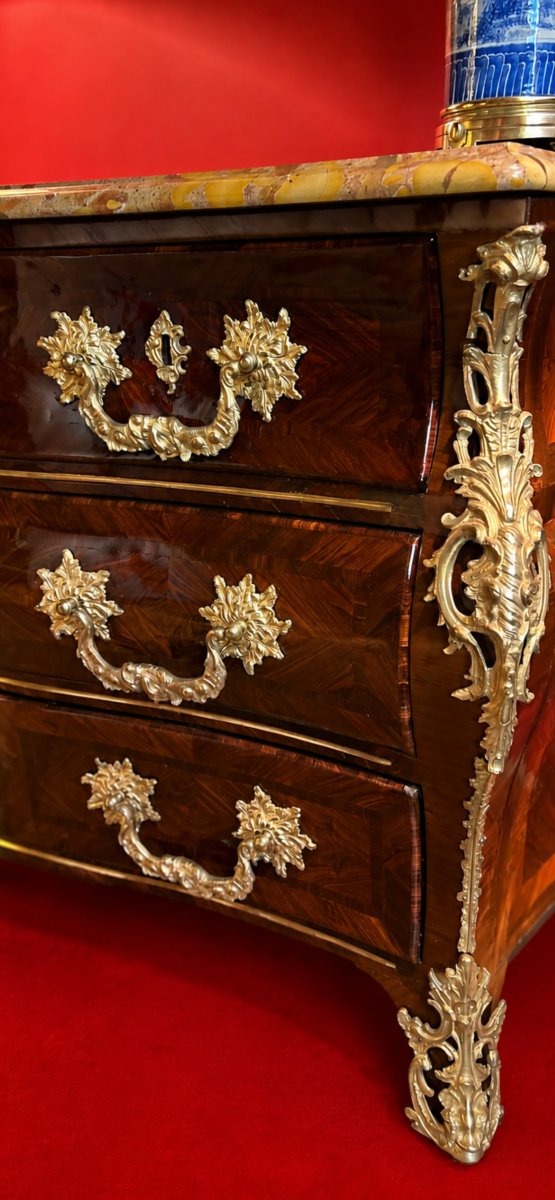 Louis XV-era Tomb-style Chest Of Drawers-photo-4