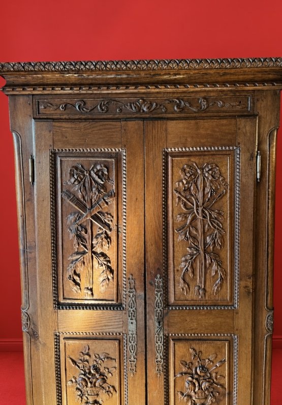 Louis XVI Cabinet -photo-2