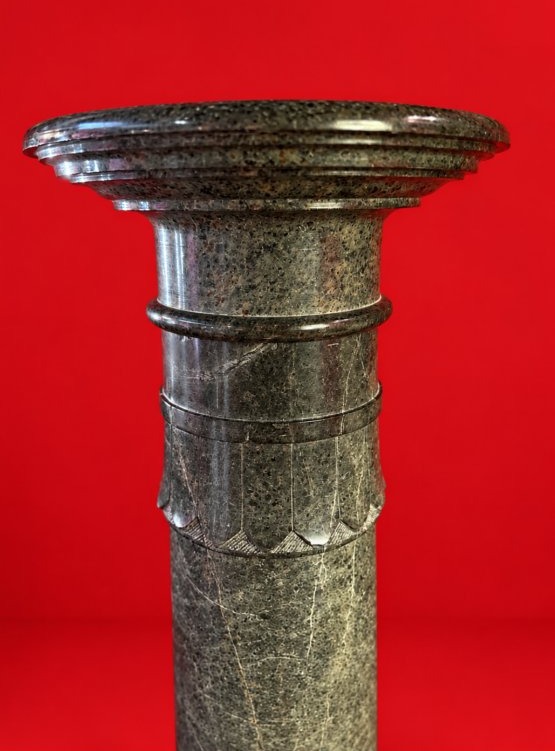 Colonne en serpentine-photo-2