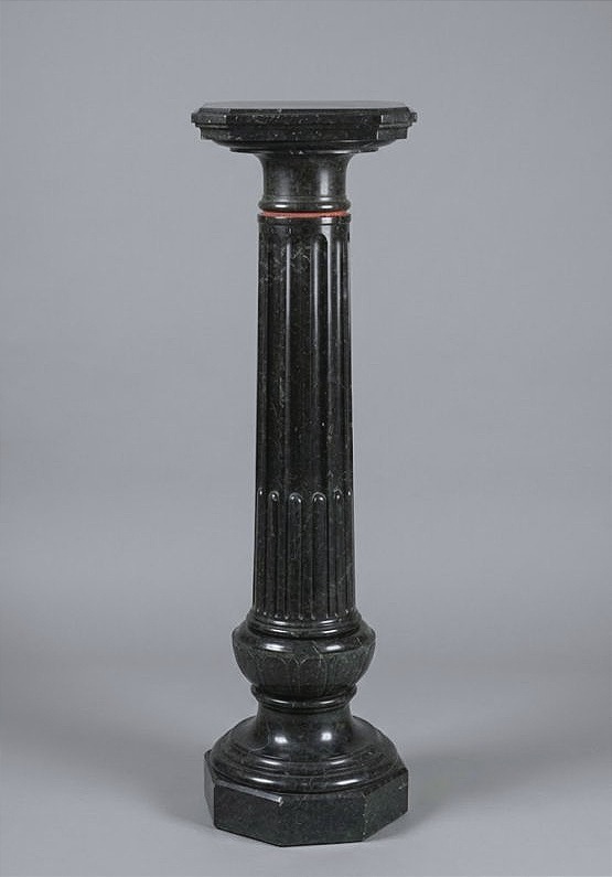 Colonne en Serpentine 