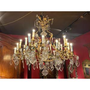 Exceptionnel lustre Cage Louis XV En Bronze Doré à vingt-quatre bras de lumières