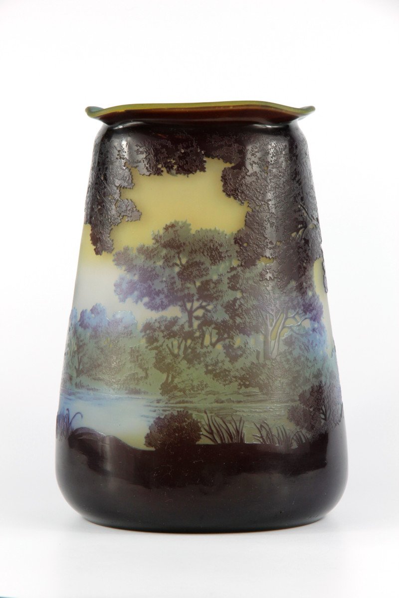 Vase Gallé (paysage lacustre)-photo-1