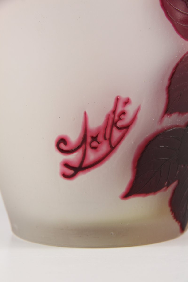 Gallé Vase (roses)-photo-3