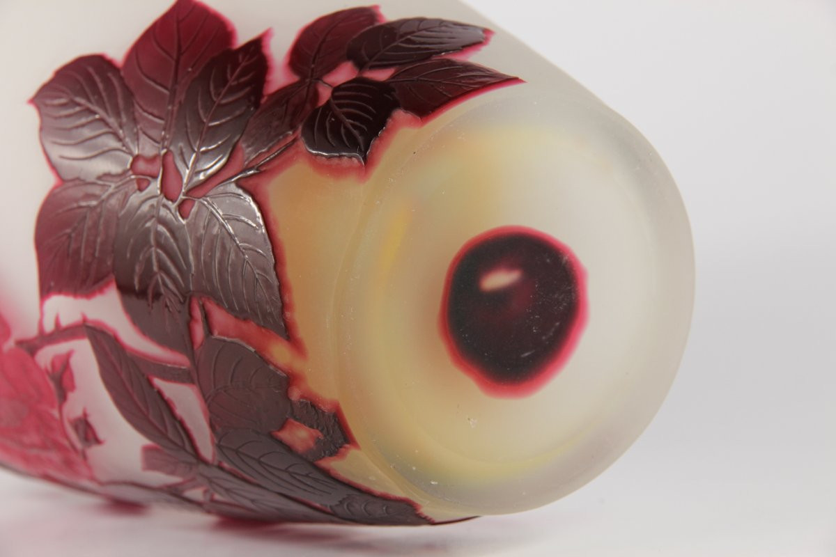 Gallé Vase (roses)-photo-4