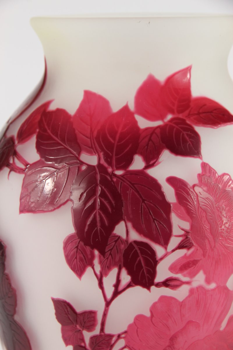 Gallé Vase (roses)-photo-6