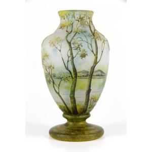 Vase Daum Nancy (paysage lacustre)