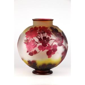 Gallé Vase (roses)