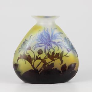Gallé Vase (chrysanthemum)