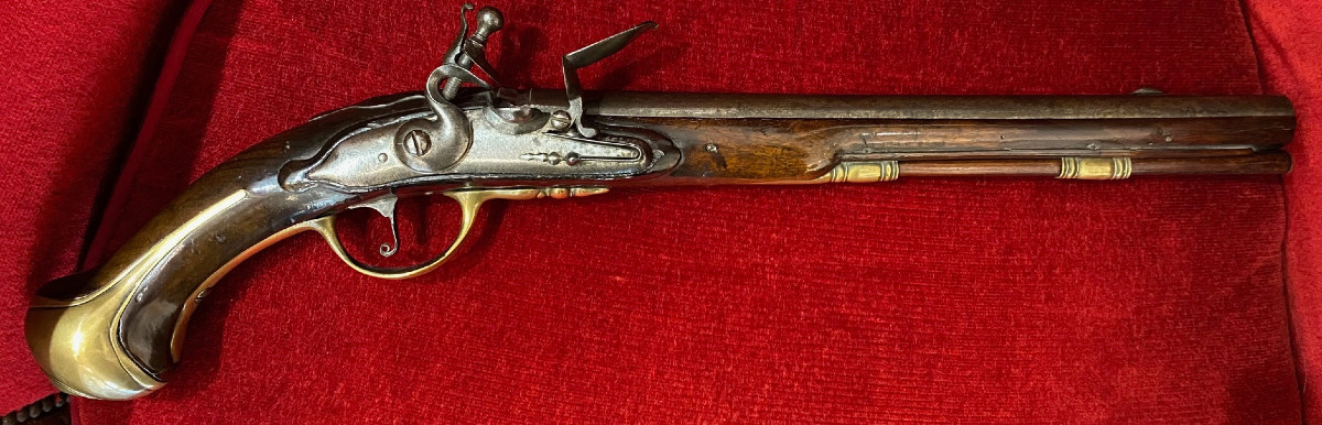 Pre-regulation Flintlock Pommel Pistol - Circa 1700