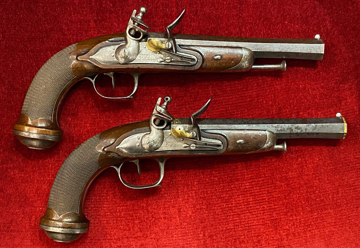 Paire de pistolets d'Officier à silex signée "Manufacture Royale de St Etienne"- Circa 1815