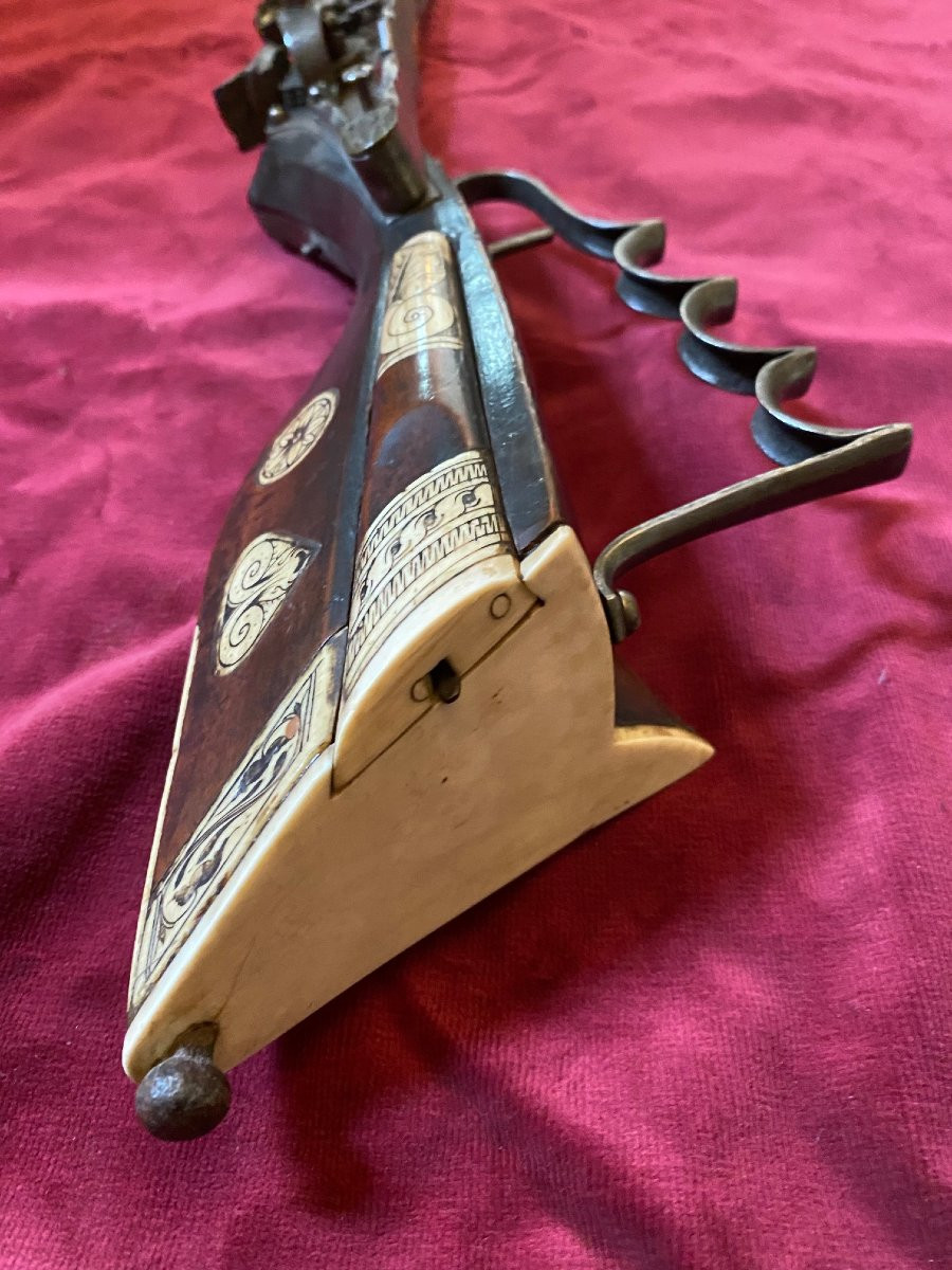 Arquebuse à rouet "Tschinke" - Epoque 1630,  poinçon de SACHSEN sur le canon octogonal.-photo-1