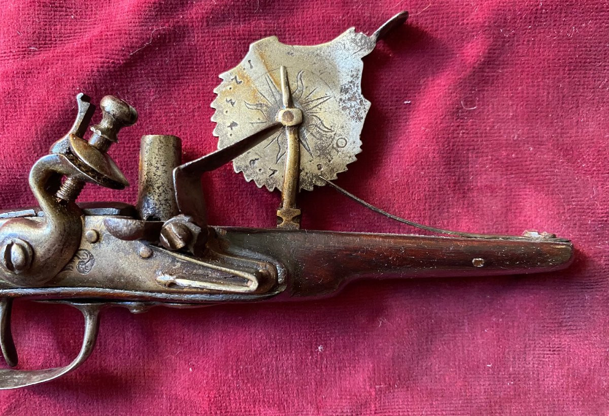 Pistolet à Eprouvette à silex (Epoque Louis XIV)-photo-3