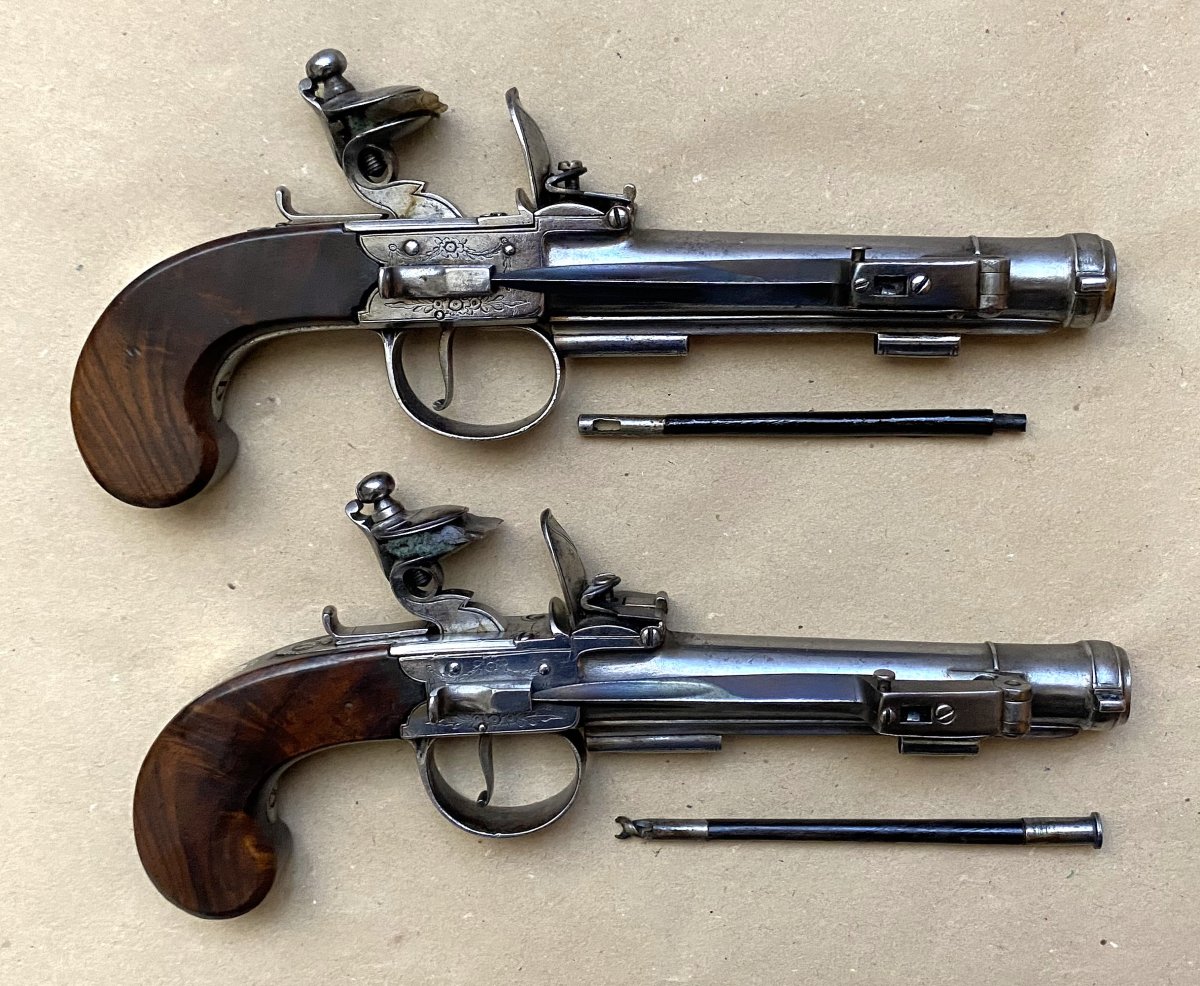 Paire de pistolets à silex à l’écossaise de type Queen Ann à coffre - Circa 1790-photo-4
