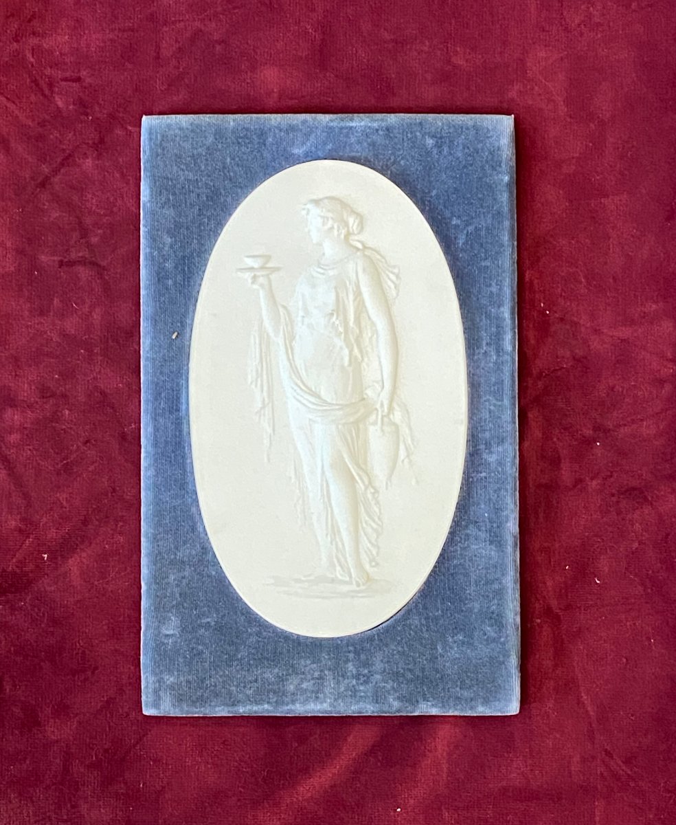 Oval Bisque Porcelain Medallion From Sèvres Depicting A Vestal Virgin. 20th Century-photo-4