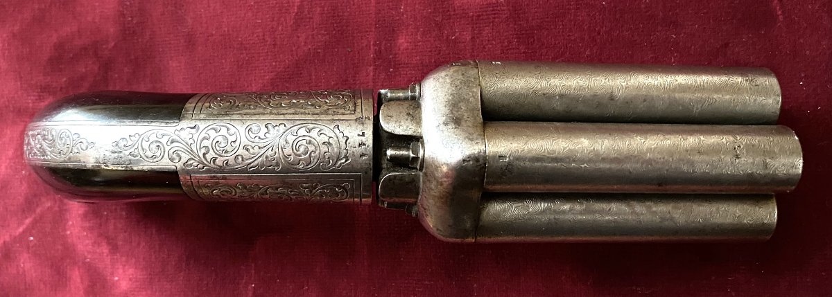 Mariette Pepper Shaker-photo-3