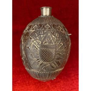 Carved Coconut Powder Pear - 1st Half Of The 19th Century 