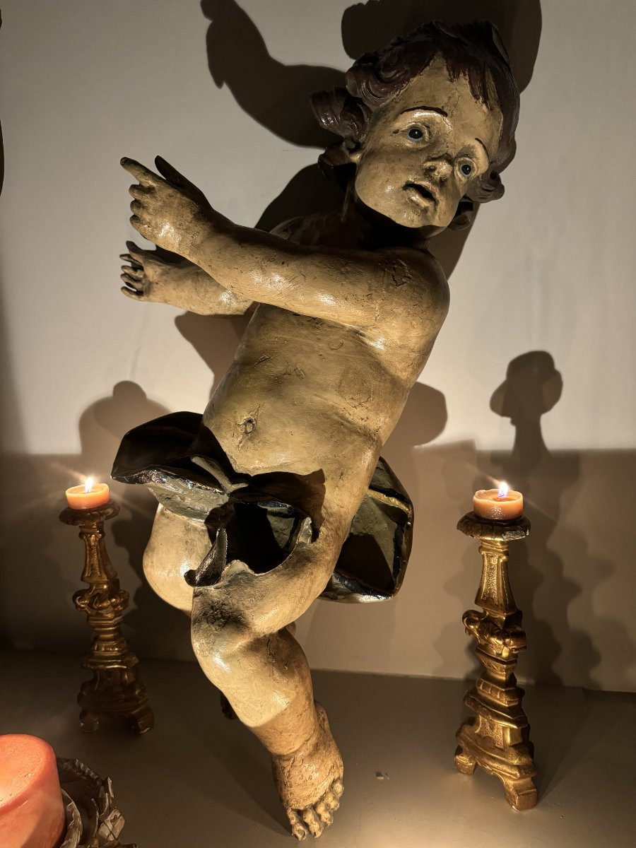 18th Century Polychrome Carved Wooden Putto-photo-1
