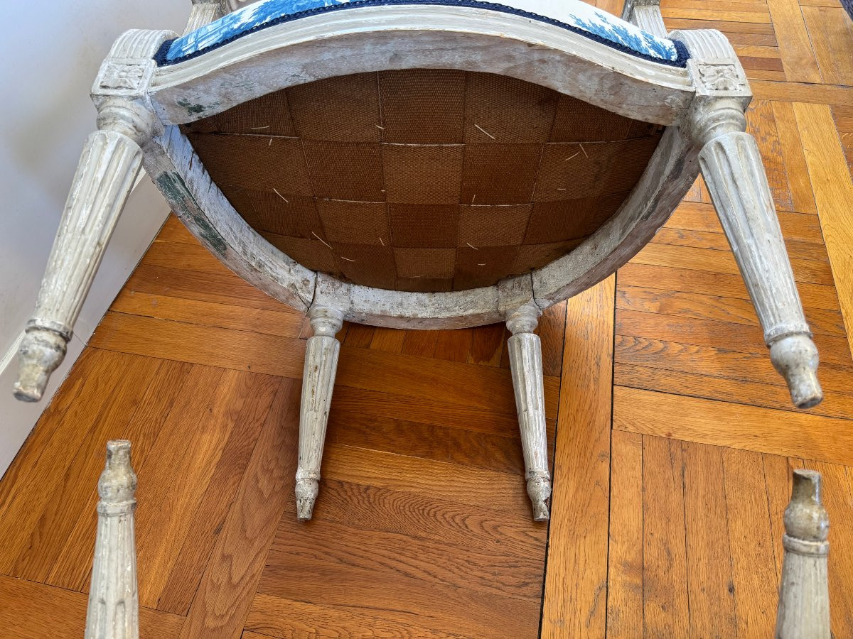 Pair Of Louis XVI Period Medallion Armchairs-photo-3
