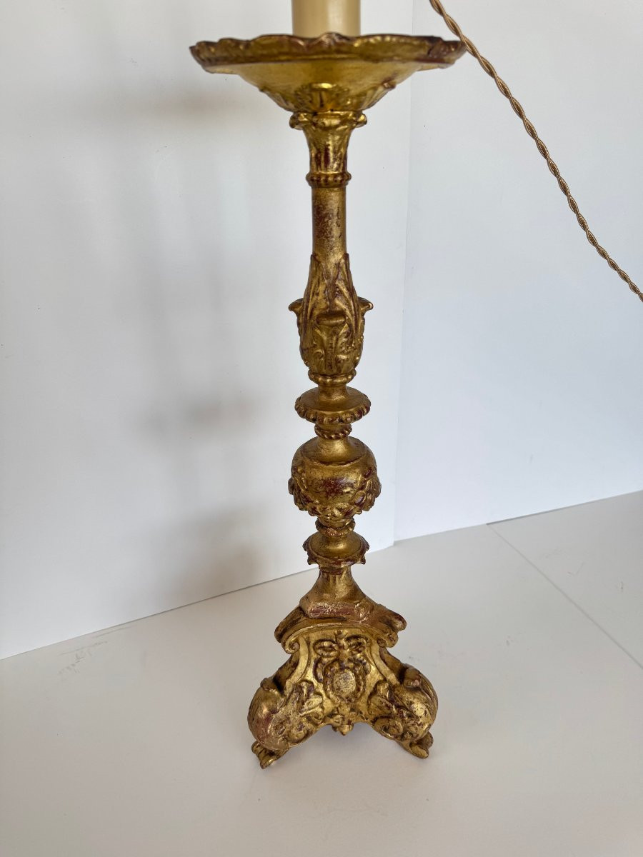 Pique-cierge en bois sculpté et doré monté en lampe – XVIIIe siècle-photo-3