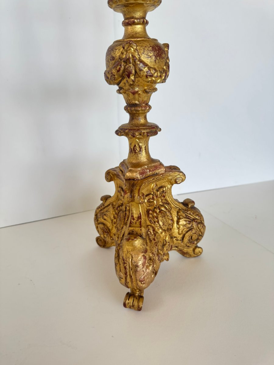 Pique-cierge en bois sculpté et doré monté en lampe – XVIIIe siècle-photo-4