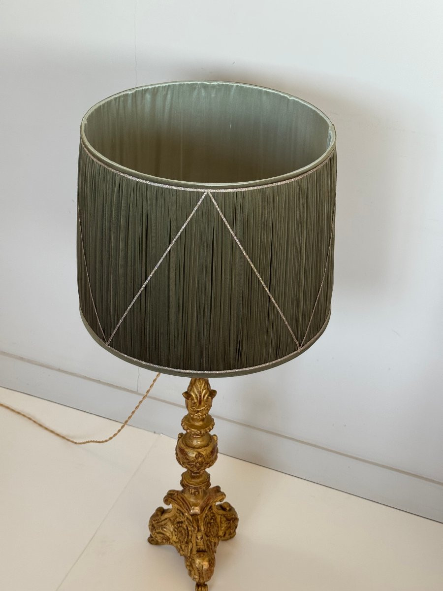 Pique-cierge en bois sculpté et doré monté en lampe – XVIIIe siècle-photo-3