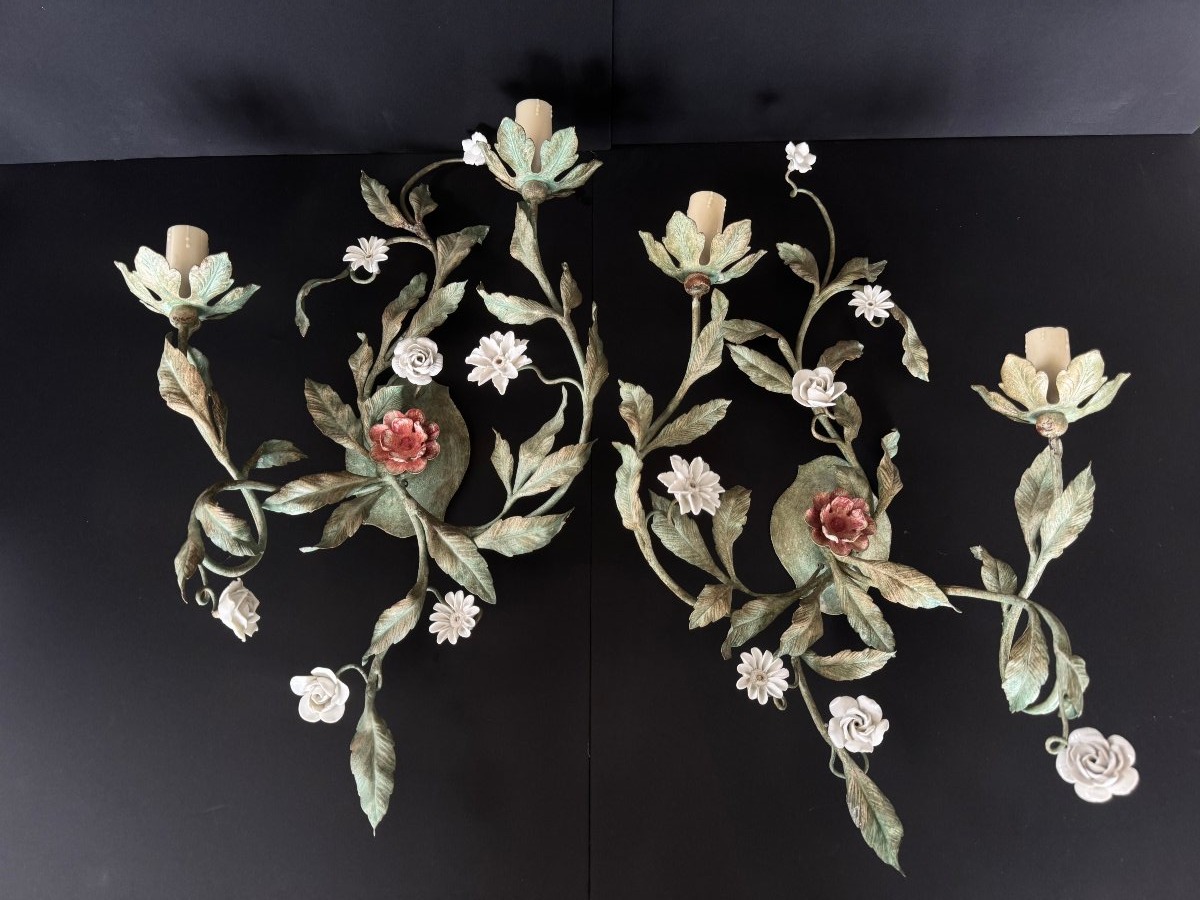 Pair Of Floral Wall Sconces Made Of Painted Sheet Metal And Porcelain-photo-2