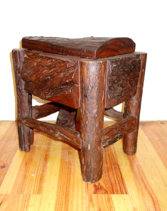 PETIT "COFFRE " Bois Massif...ART BRUT vers 1960/70-photo-4