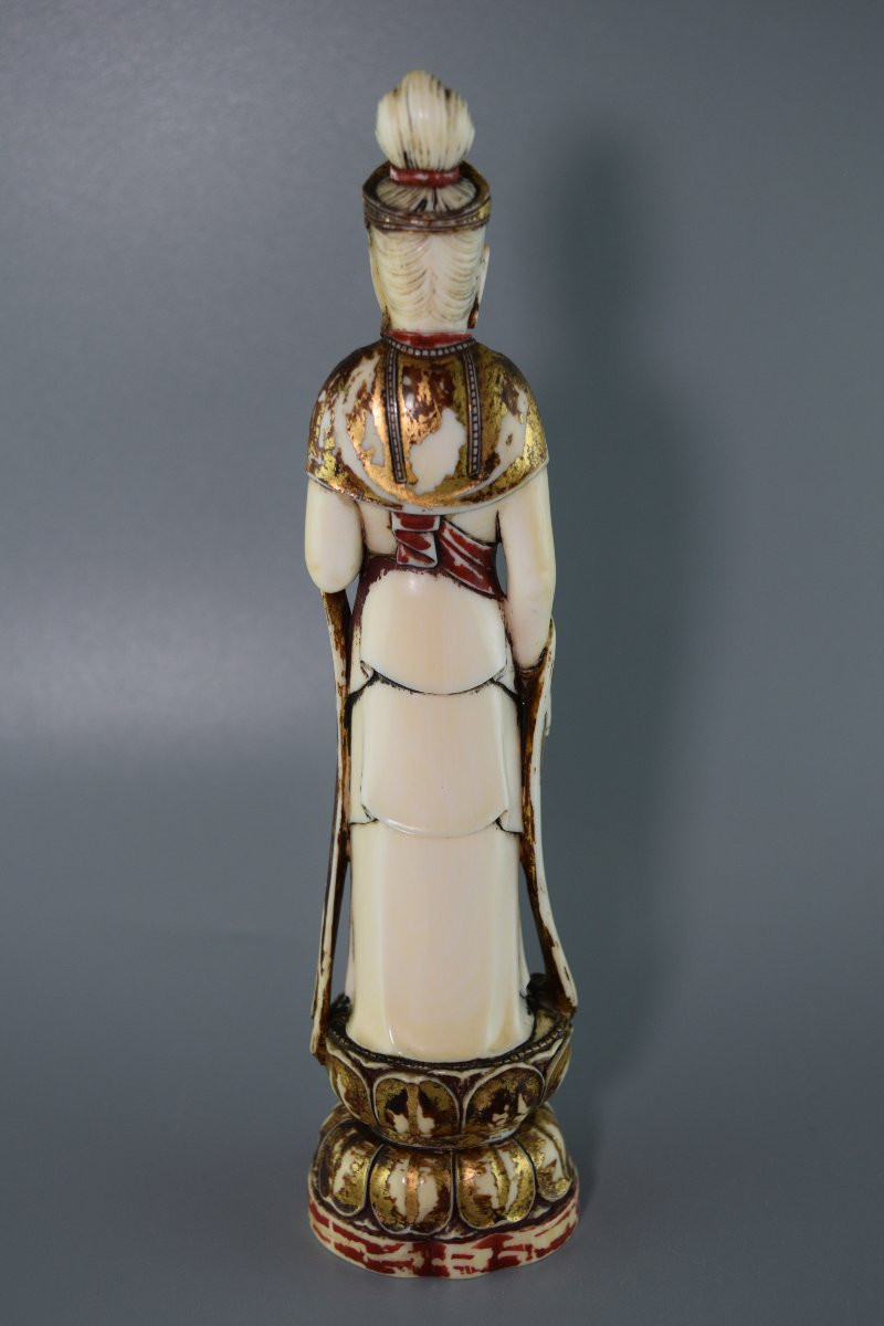 Polychrome Ivory Okimono Kannon Standing On A Lotus Throne-photo-2