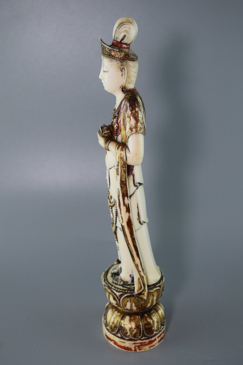Polychrome Ivory Okimono Kannon Standing On A Lotus Throne-photo-4