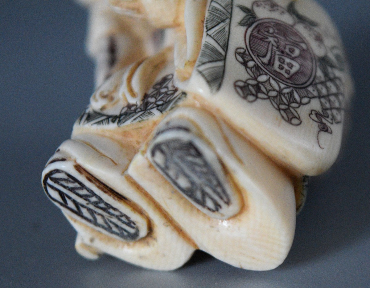 Okimono en ivoire représentant un vieillard Japon  Okimono en ivoire, première moitié du XXème-photo-4