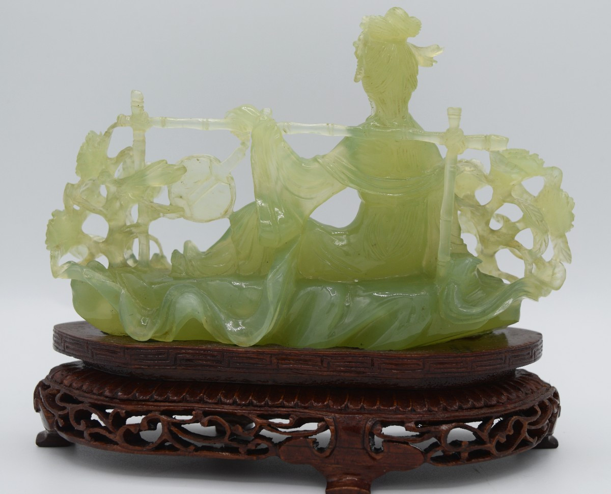 Lady And Peonies In Serpentine Jade-photo-1