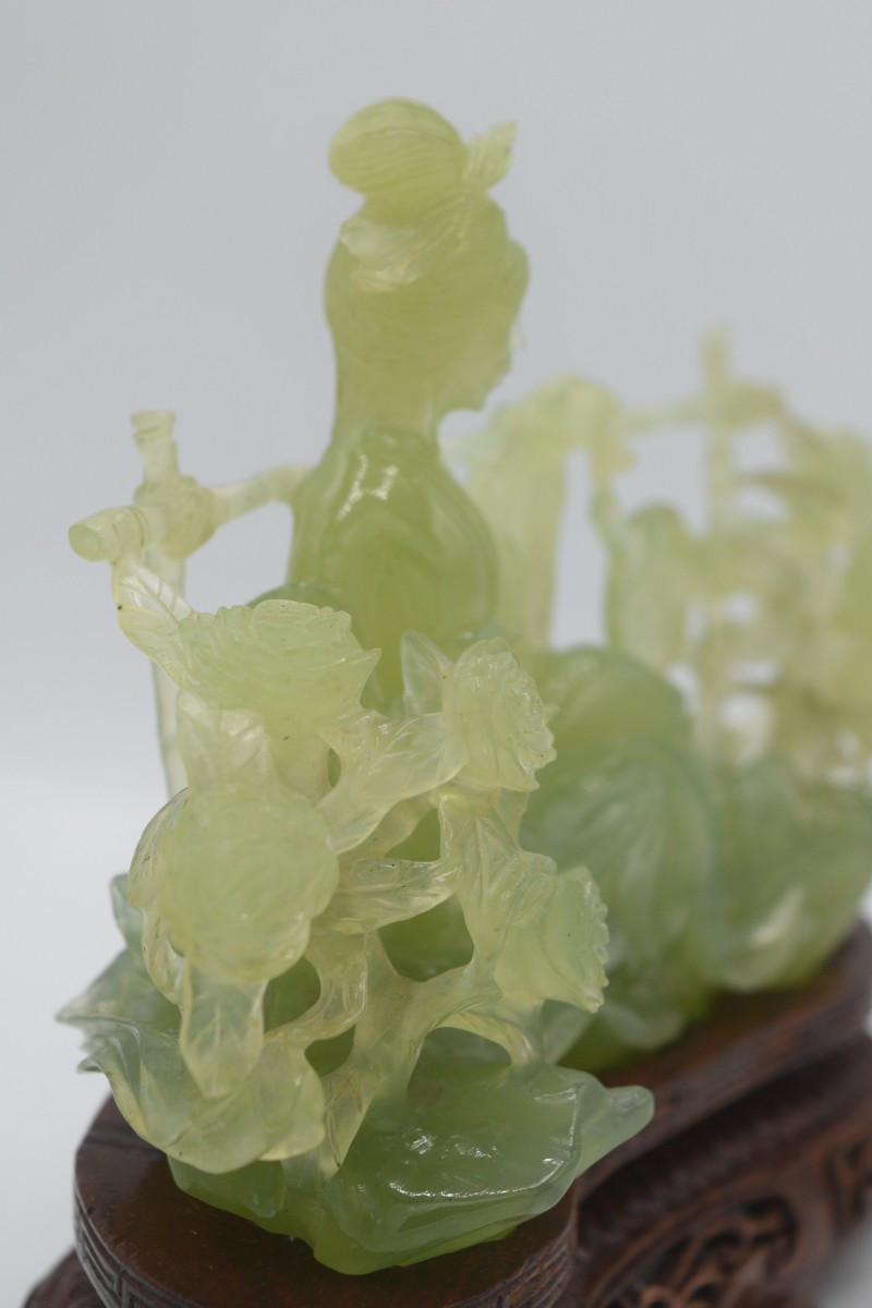 Lady And Peonies In Serpentine Jade-photo-3